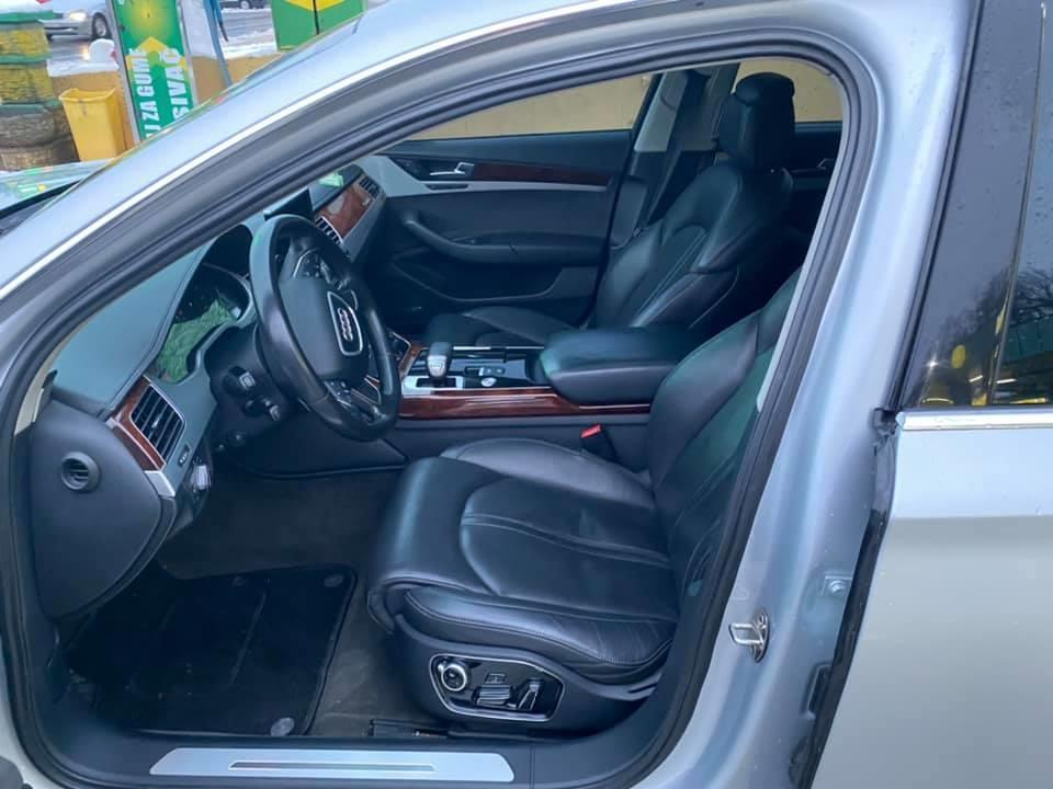 AUDI-A8-4-2tdi
