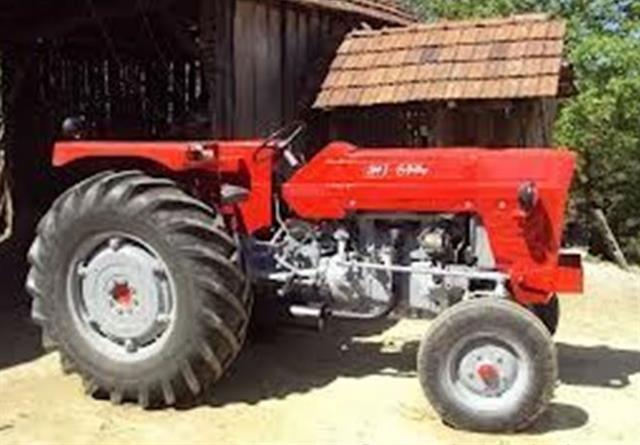 Traktor IMT 577