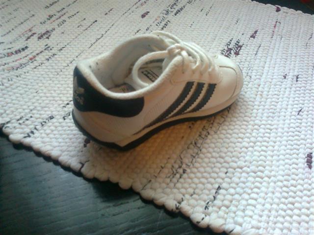 Adidas-patike-decije