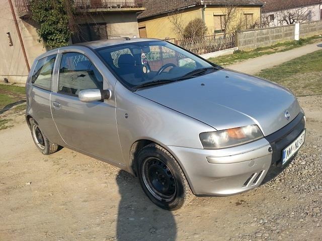 Fiat-Punto-stranac-1-2-b---00-