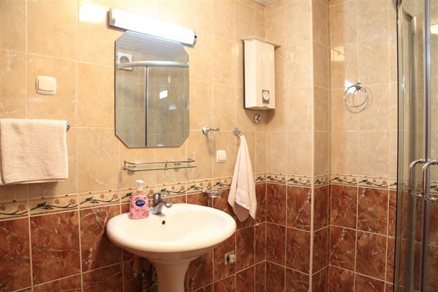 Ohrid-apartmani-pored-jezera-u-strogom-centru