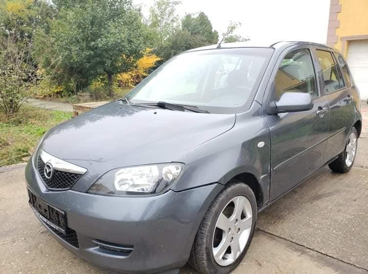 Mazda2