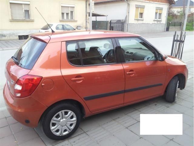 Skoda-Fabia-2--08
