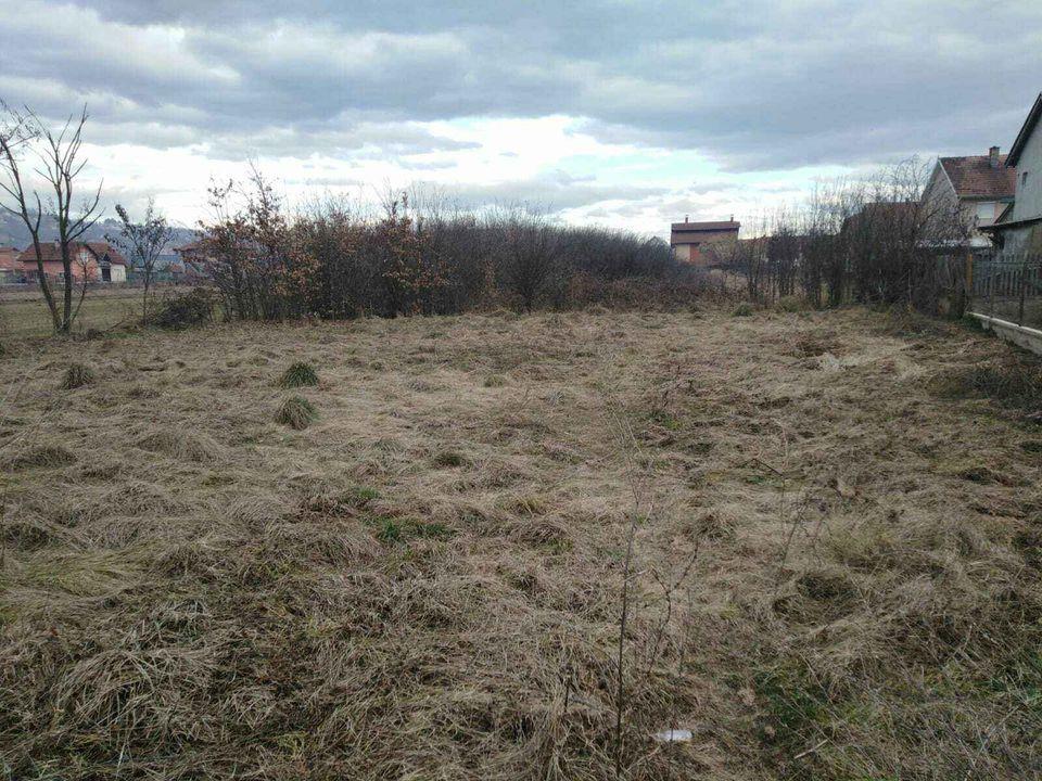 Na-prodaju-plac-u-Čačku