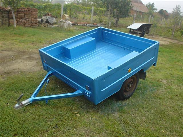 Auto prikolica