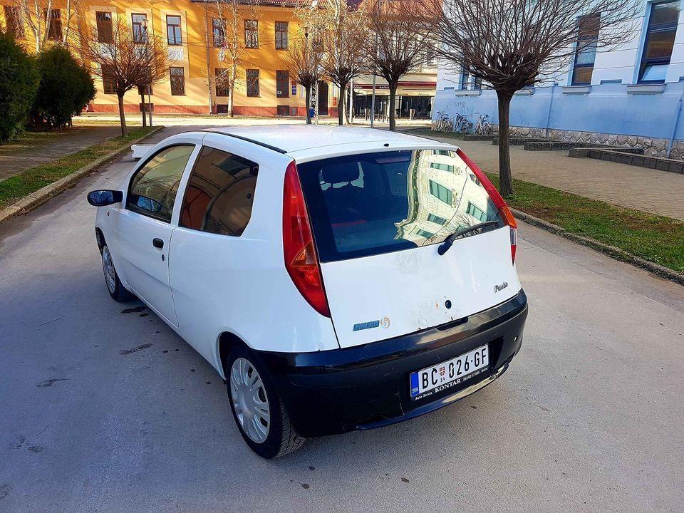 Fiat-Punto-1-2