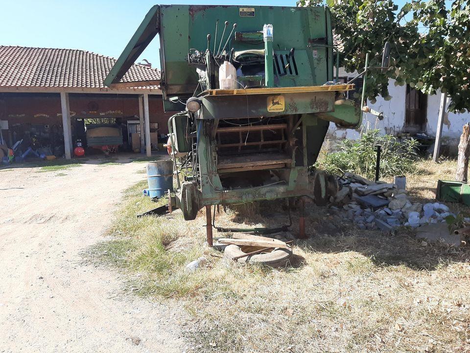 John-deere-delovi