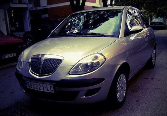 Lancia Ypsilon 1,3 multijet -05