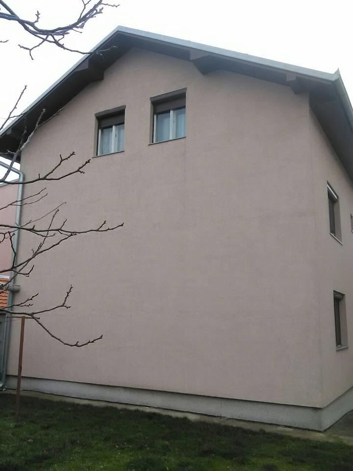 Kuca-u-centru-Mladenovca