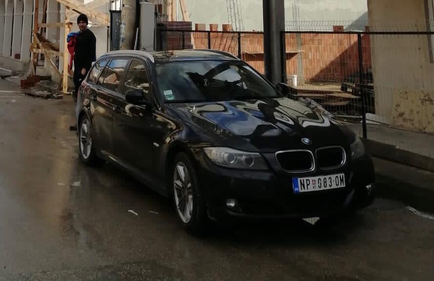 BMW-320D
