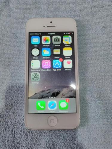 iPhone 5 u super stanju 