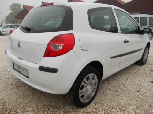 Renault-Clio-1-2-i--09