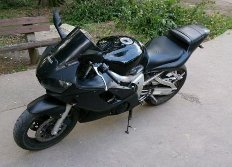 Yamaha R6