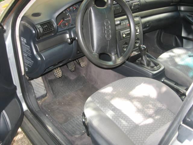 Audi-A4---96