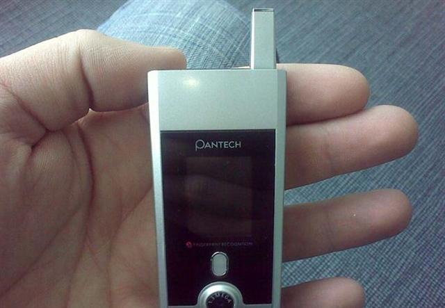 Pantech-Gi100