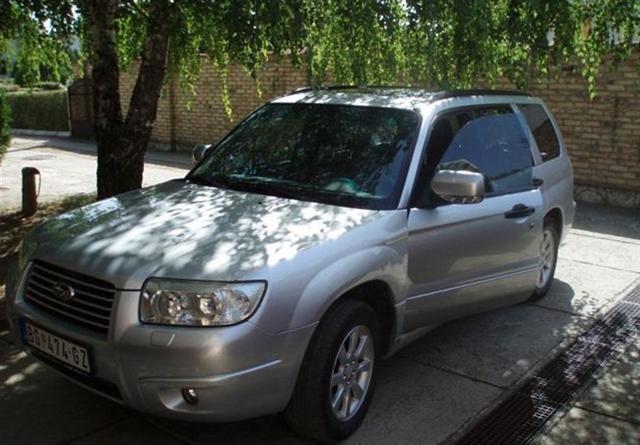 Subaru-Forester-2-0--07