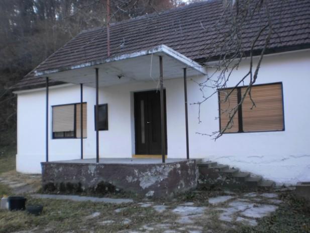 Kuca na Fruskoj Gori