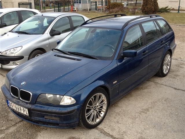 BMW 320 -01