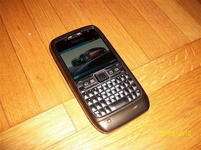 Nokia E71