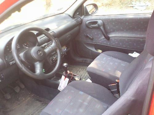 Opel-Corsa--99