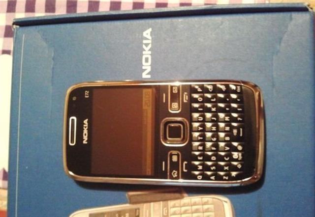 Nokia-E72
