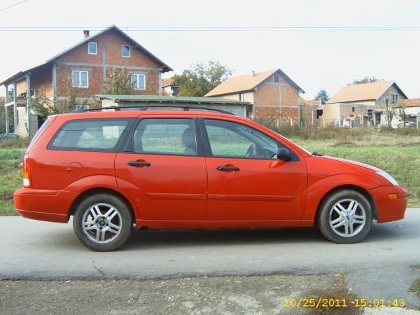 Ford Focus karavan-00