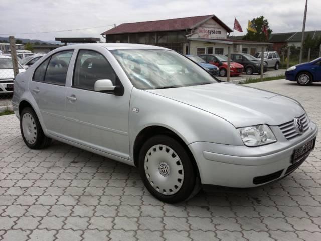 VW--Bora--00