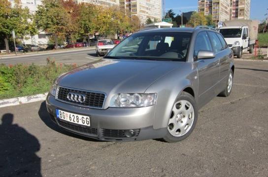 Audi-A4---02