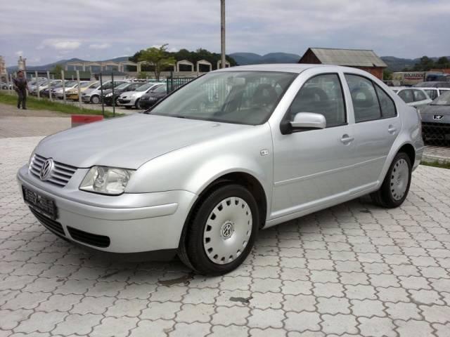 VW  Bora -00