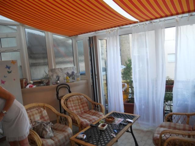Centar--izuzetan-salonac-96m2