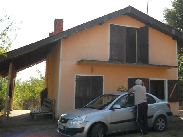 Prodajem-kucu---vikendicu-80m2