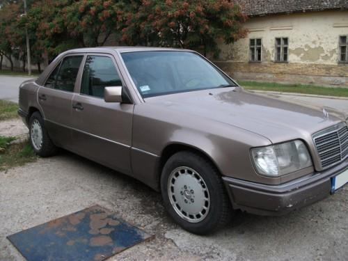 Mercedes E 250 -93