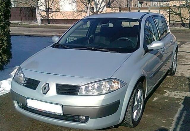 Renault Megane 1.9 Dynamic -03