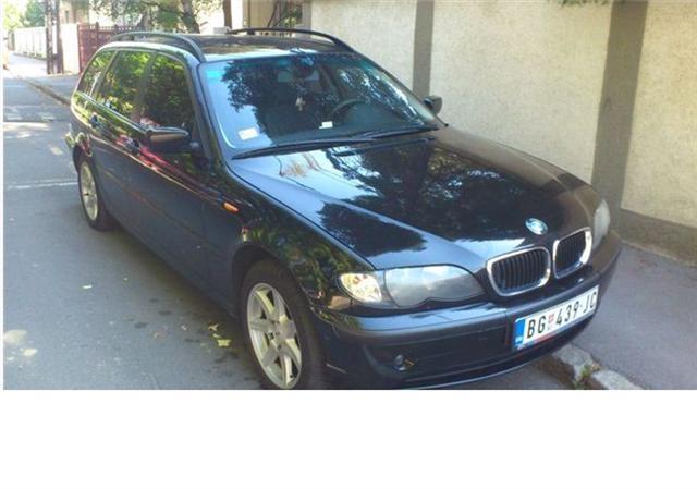 BMW-320--02