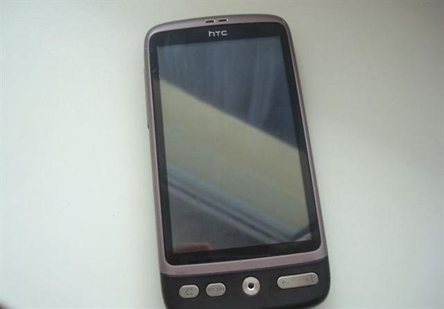 HTC-bravo--Desire-a8181-
