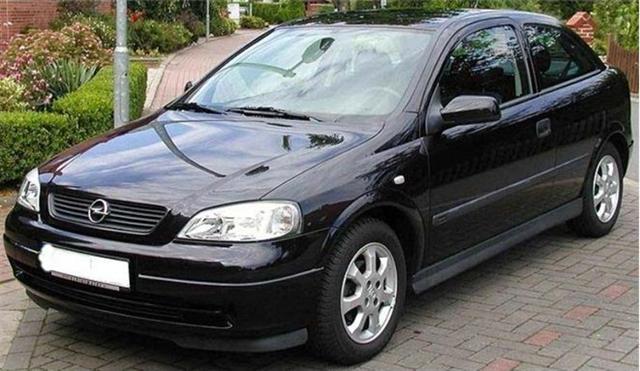 Opel Astra G -01