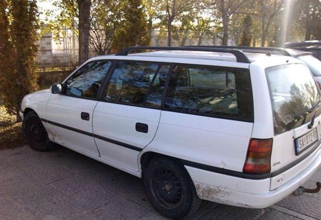 Opel-Astra-1-7-TD---97