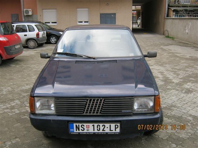 FIAT UNO