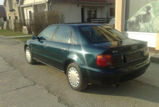 Audi A4  1.6 b -96