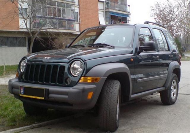 Jeep Cherokee 2.4 Sport -05 