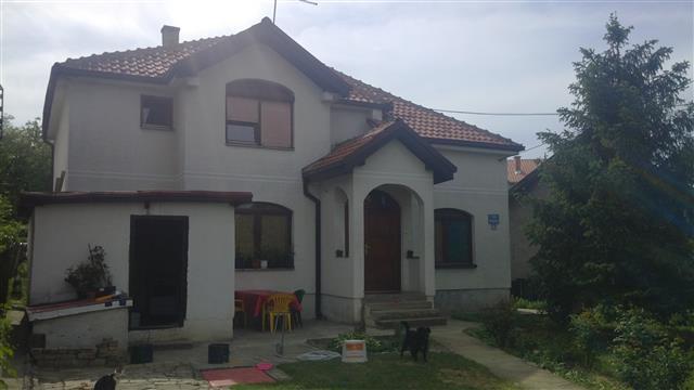 Kuca Na Prodaju