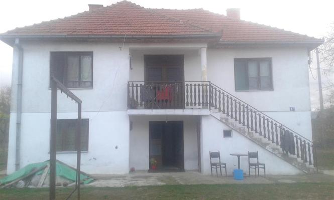 prodajem kuću 