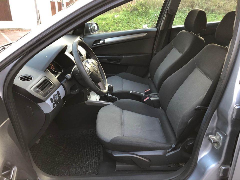 Opel-Astra-H-1-7CDTI