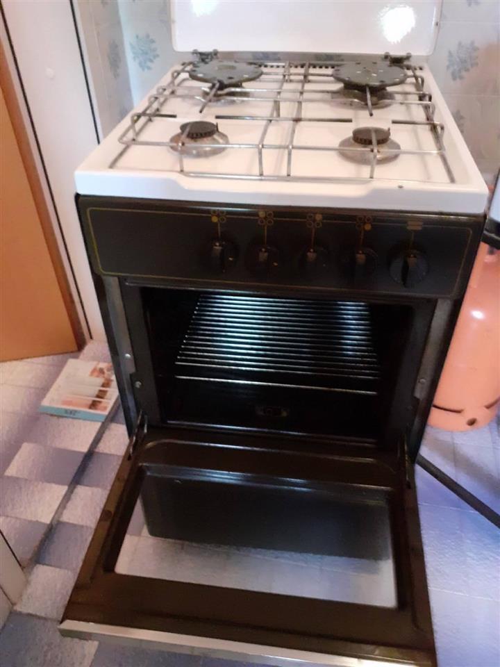 šporet-na-plin-sa-4-ringle