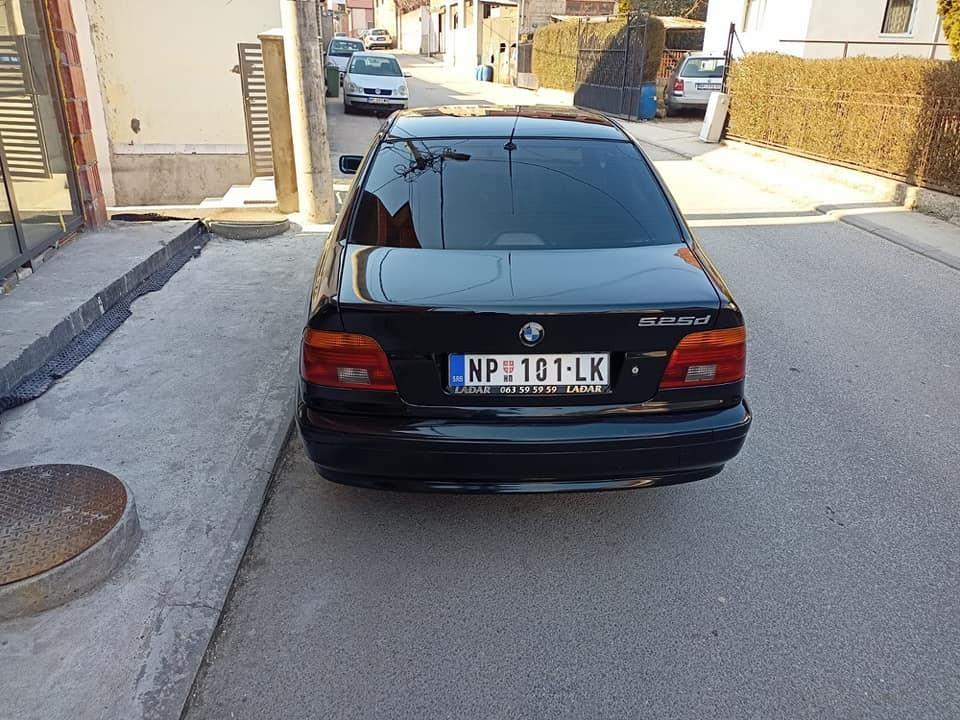 Bmw-525d-2001-god