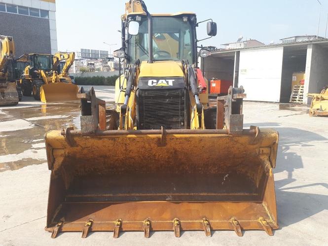 CAT 428F2 - 2015