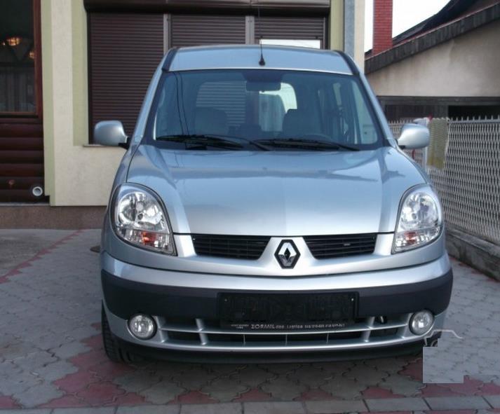 Renault-Kangoo-privilege--03