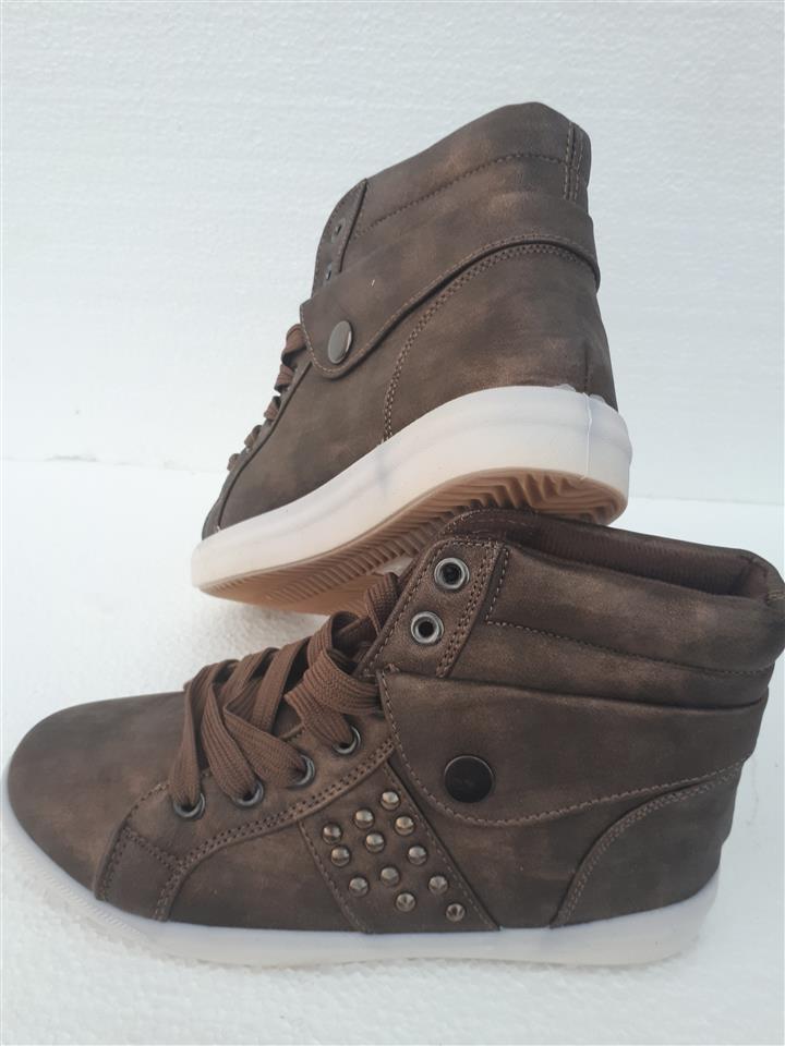 nove