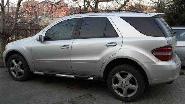 Mercedes ML 350 -06 