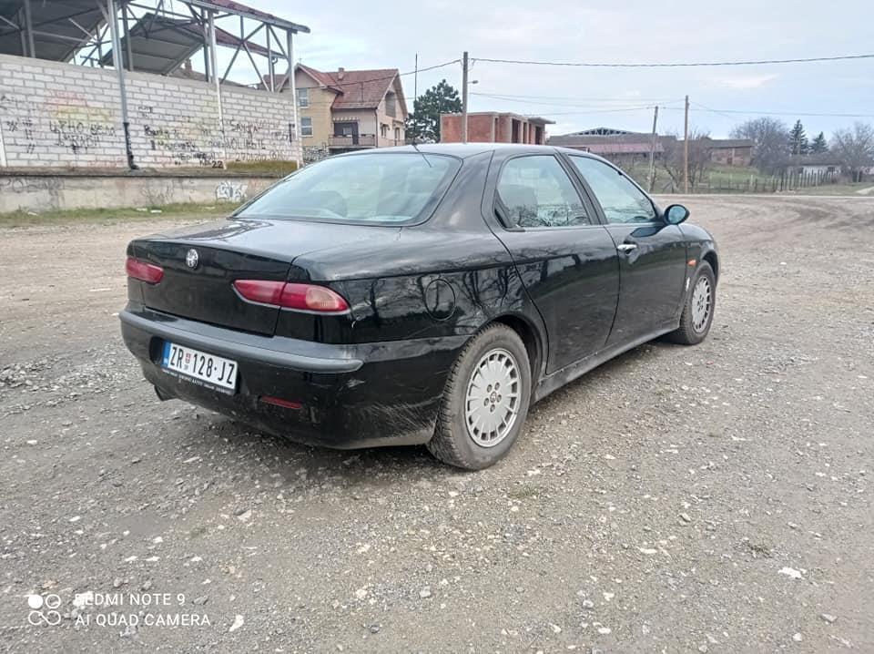 Alfa-Romeo-156